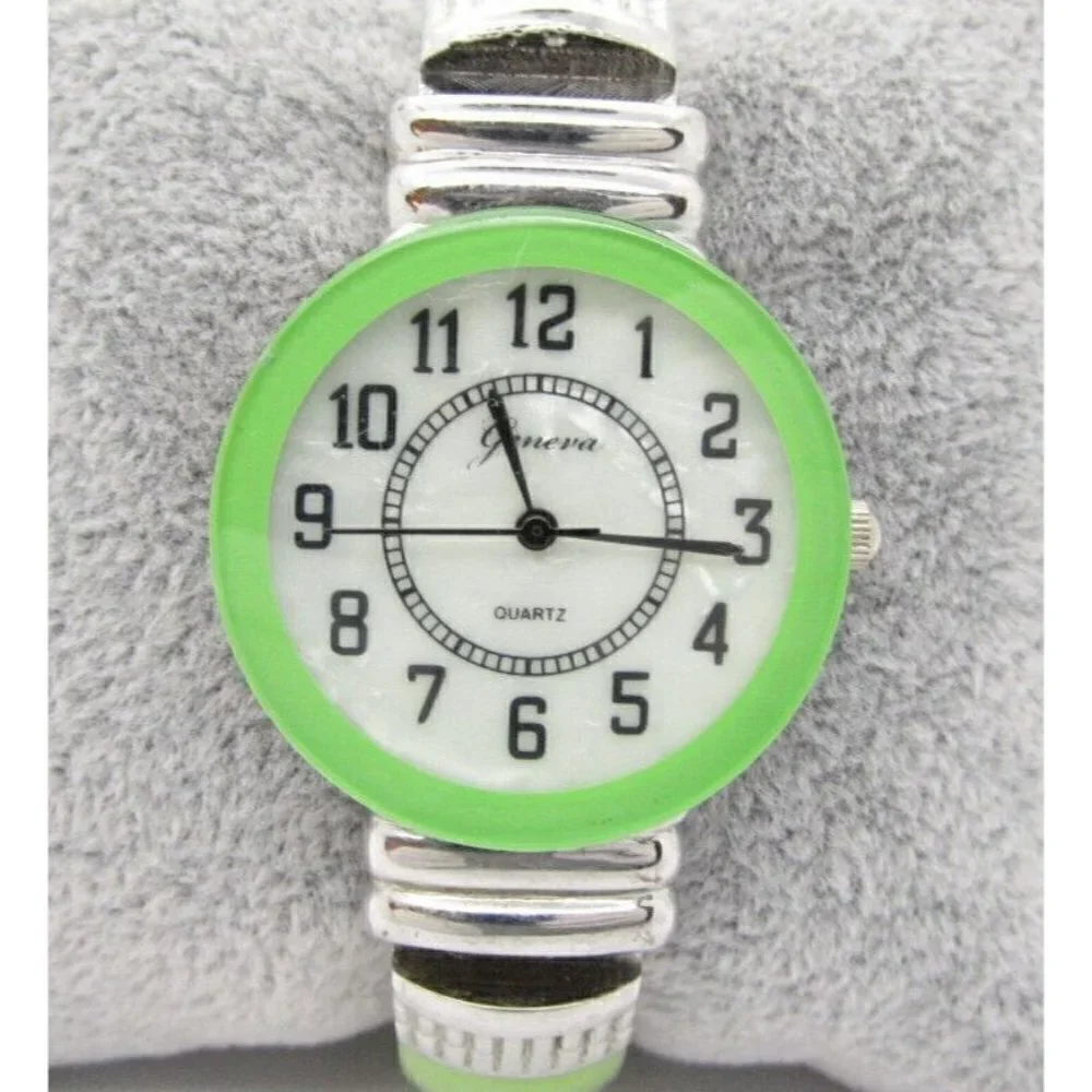 Women's Geneva Quartz WR Analog Dial Causal Round Bangle Watch (E491)